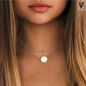 Lulu’s opal and gold choker necklace